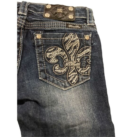 MISS ME Rhinestones embroidered capri jeans - Picture 8 of 12